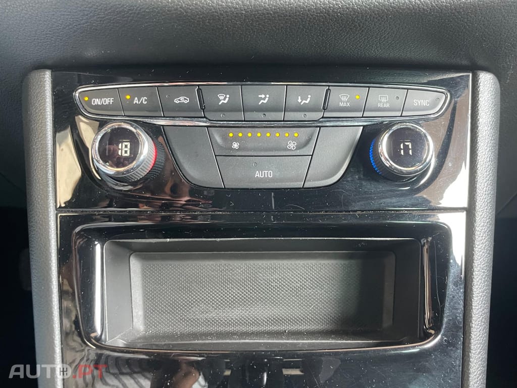 Opel Astra Sports Tourer 1.2 T Business Edition S/S