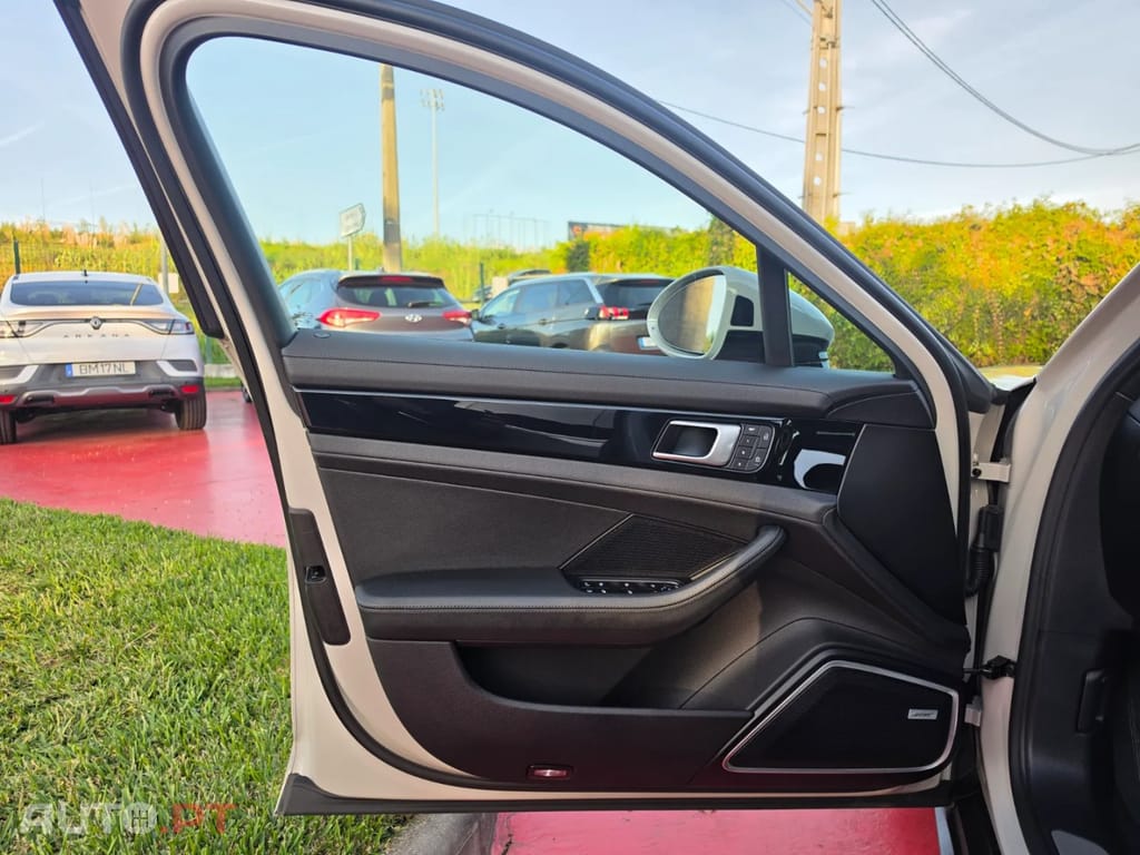 Porsche Panamera 4S E-Hybrid Executive