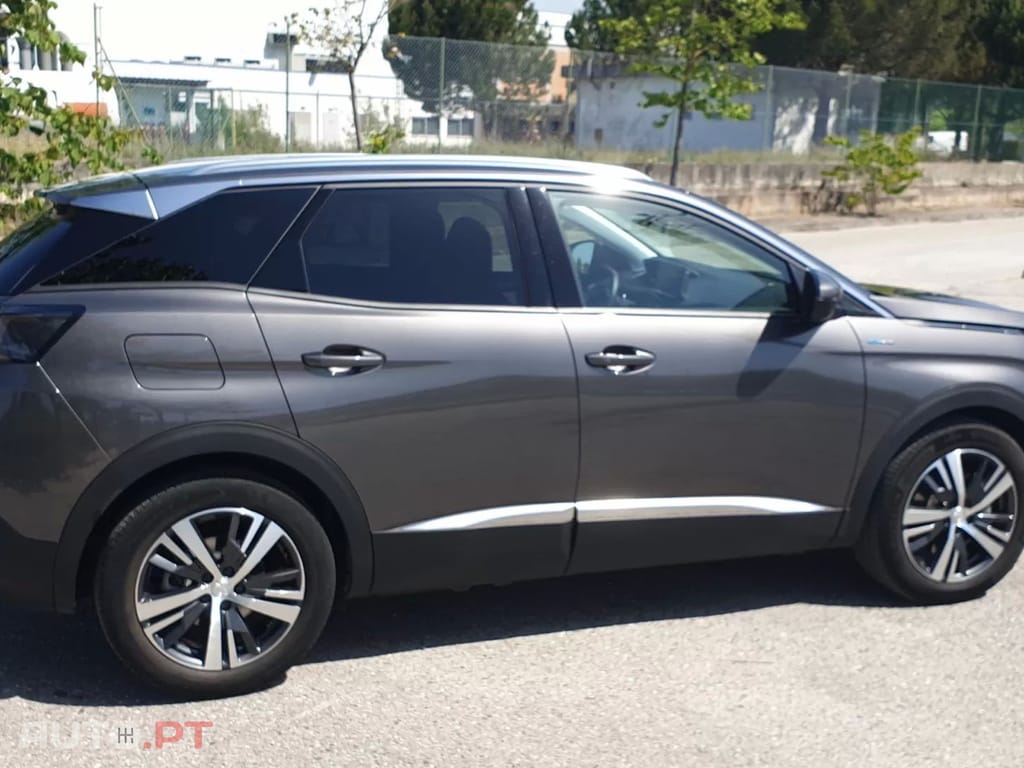 Peugeot 3008 1.6 Hybrid Allure Pack e-EAT8