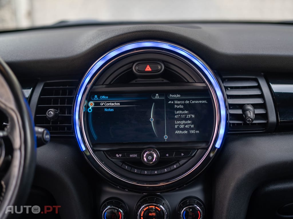 MINI Cooper Cooper D Auto