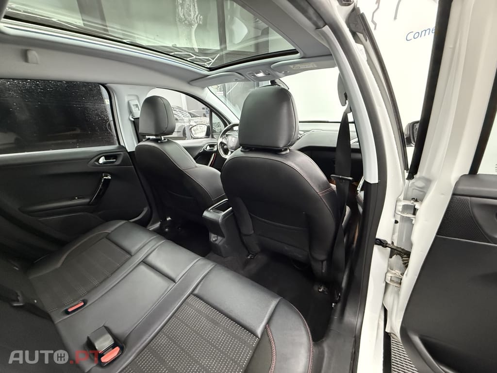 Peugeot 2008 1.2 PureTech GT Line