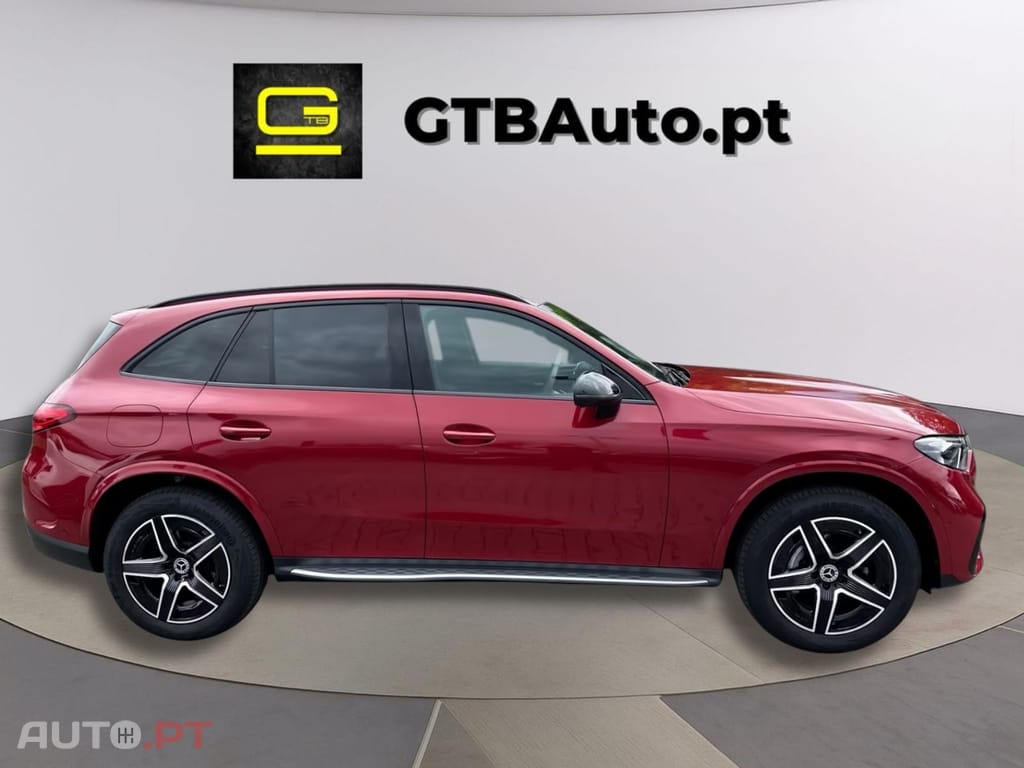 Mercedes-Benz GLC 300 I.V.A DEDUTIVEL e 4M AMG MBUX