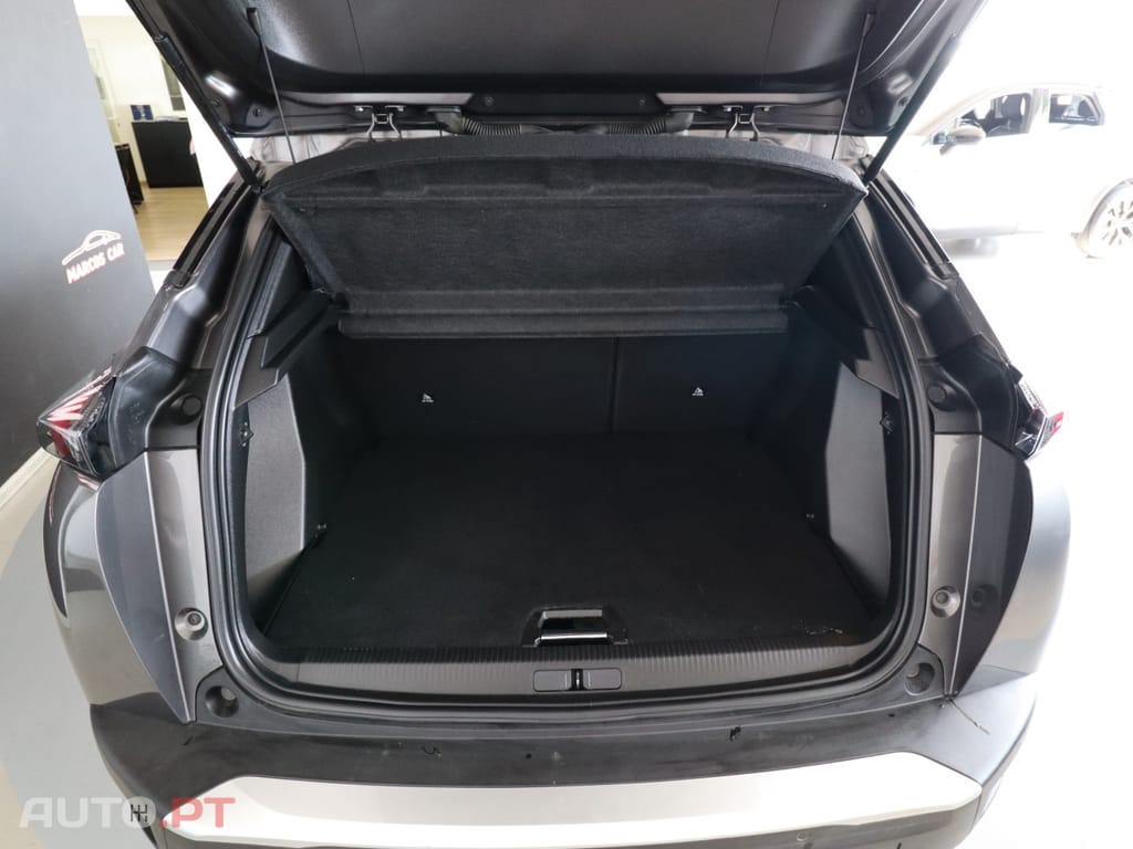 Peugeot 2008 1.2 PureTech Allure