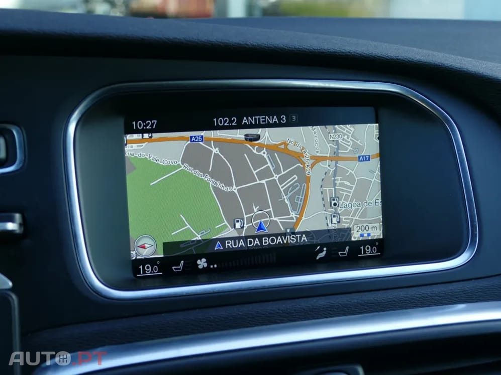 Volvo V40 2.0 D2 R-Design