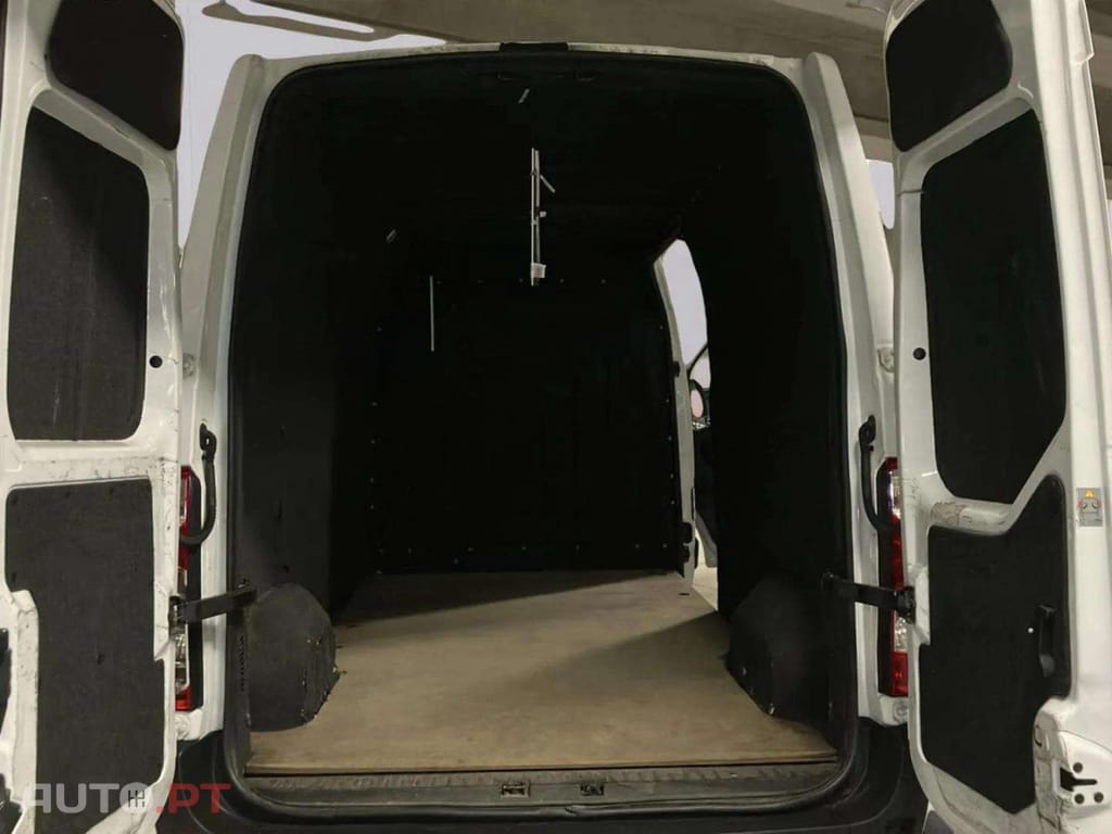 Renault Master 2.3 dCi L2H2