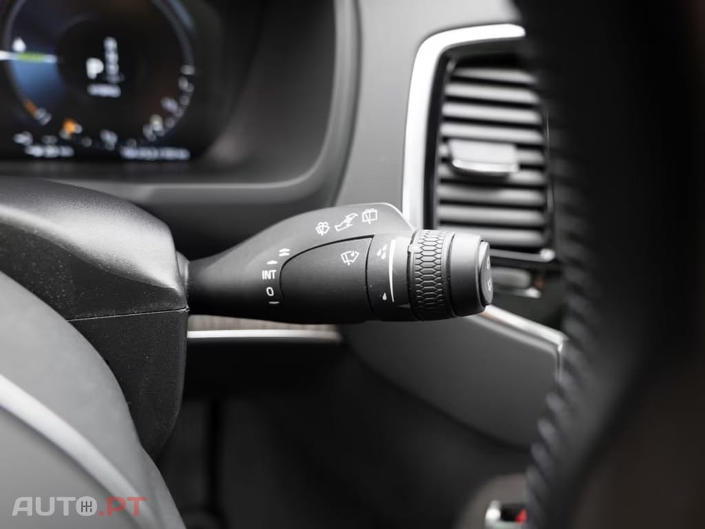 Volvo XC90 T8 Plus  I.V.A DEDUTIVEL