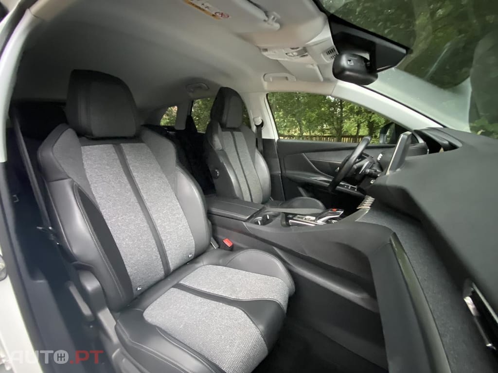 Peugeot 3008 1.6 BlueHDi Allure EAT6 J18