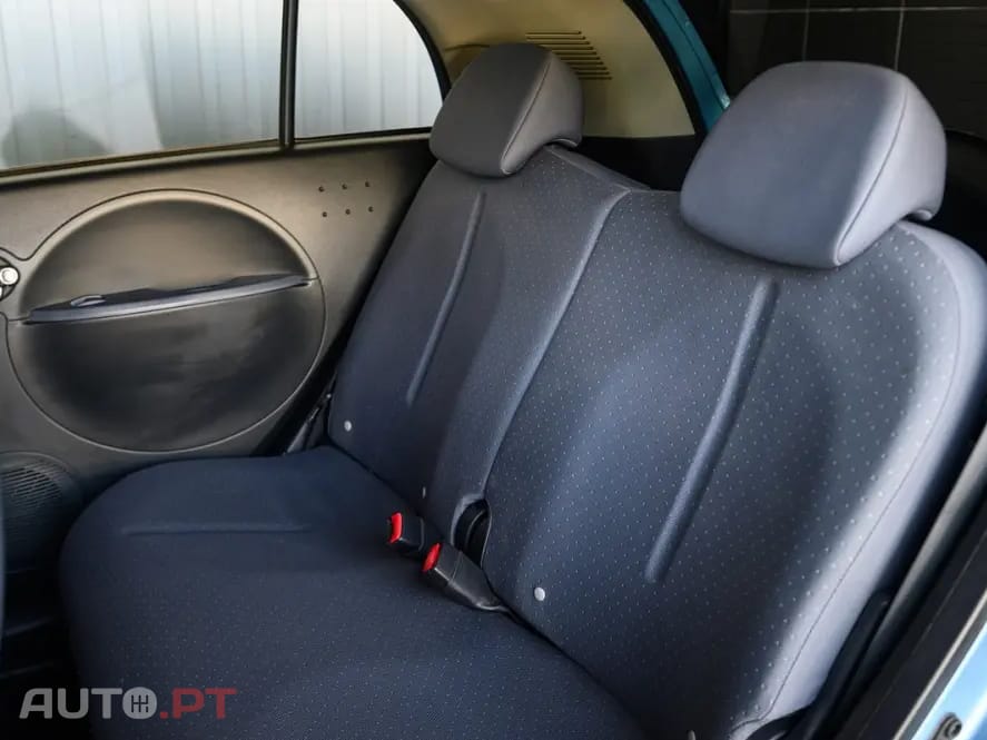 Peugeot iOn Active