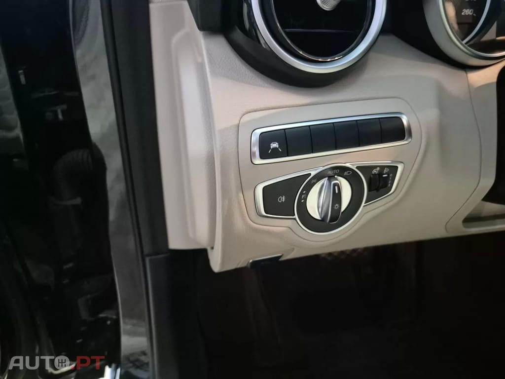 Mercedes-Benz C 300 e 9G-TRONIC Exclusive