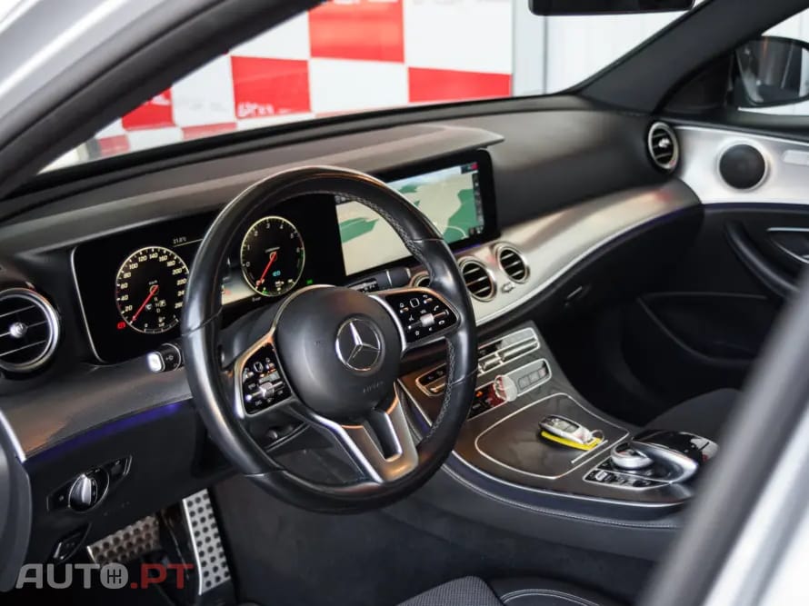 Mercedes-Benz E 300 de Avantgarde