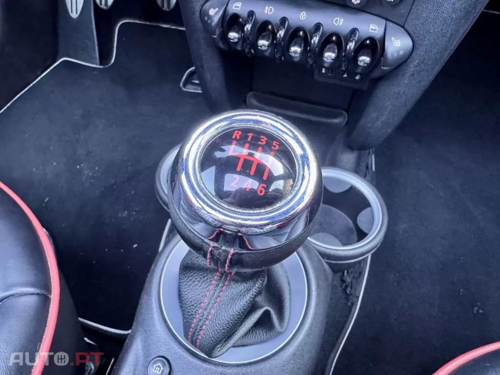 MINI John Cooper Works .