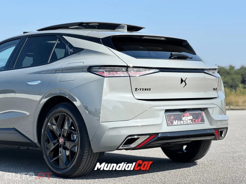 DS DS4 E-TENSE 225 PERFORMANCE LINE