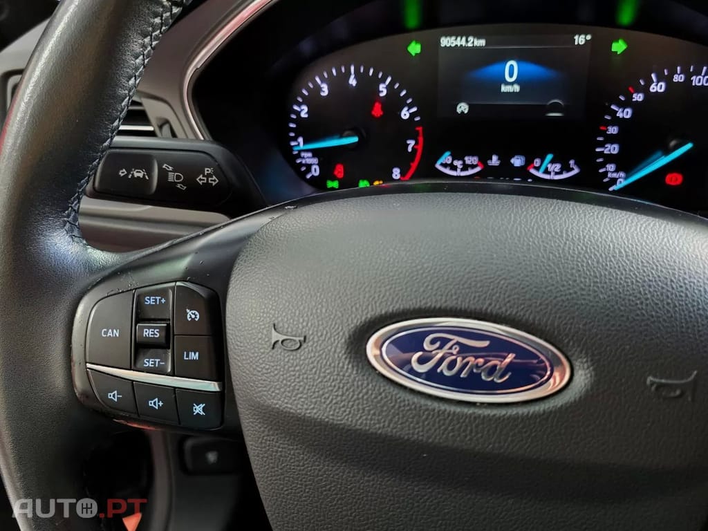 Ford Focus 1.0 EcoBoost Active Aut. — fotografia 22