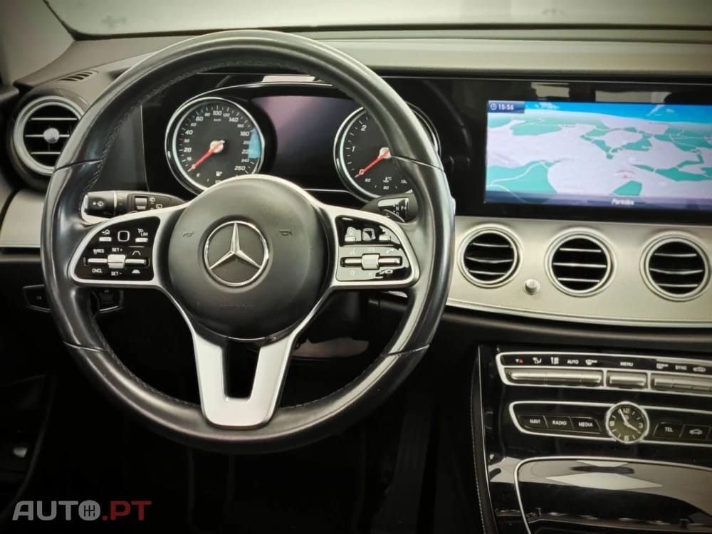 Mercedes-Benz E 220 Exclusive — fotografia 8