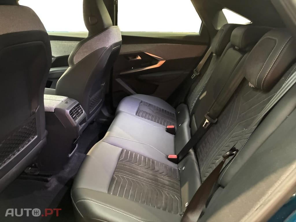 Peugeot 3008 1.2 Hybrid GT e-DCS6