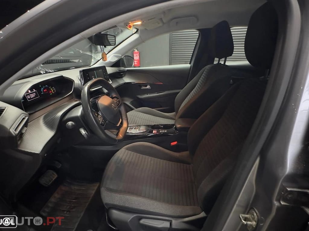 Peugeot E-208 50 kWh Active Pack