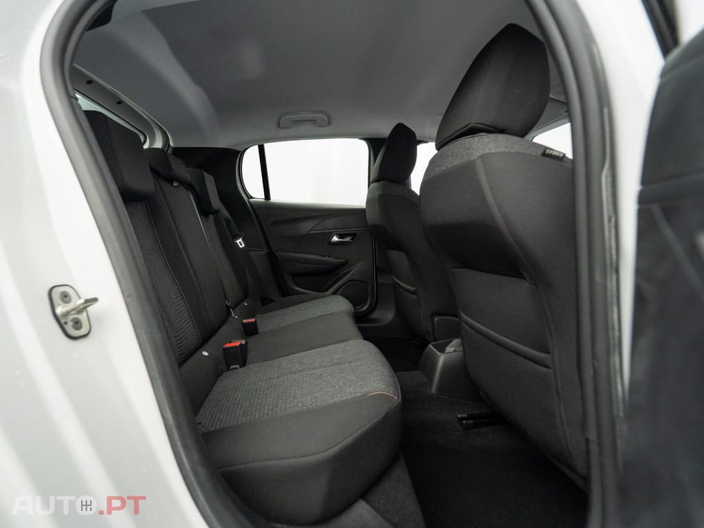 Peugeot 208 1.2 Hybrid SE Style e-DCS6