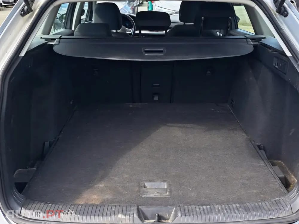 Volkswagen Golf Variant 1.0 eTSI OPF DSG Life
