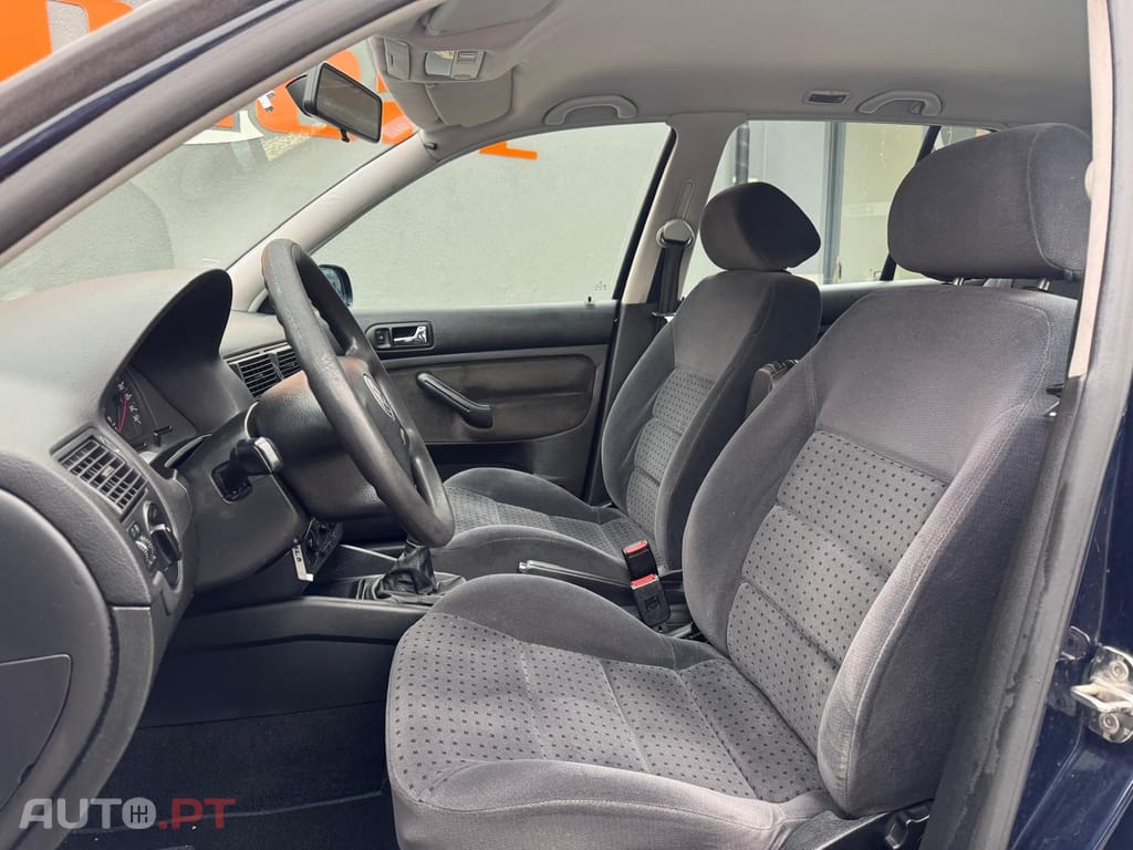 Volkswagen Golf 1.6i 25 Anos