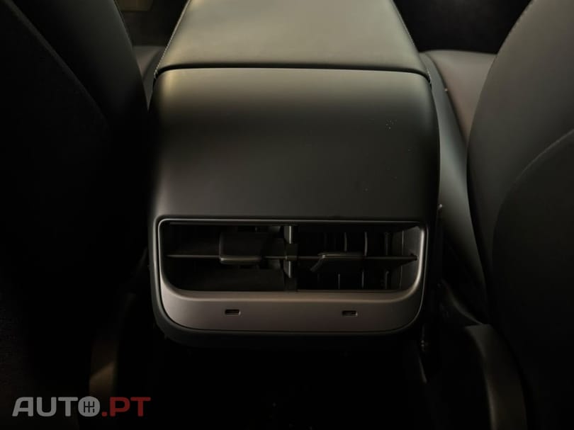 Tesla Model 3 Long Range Tração Traseira