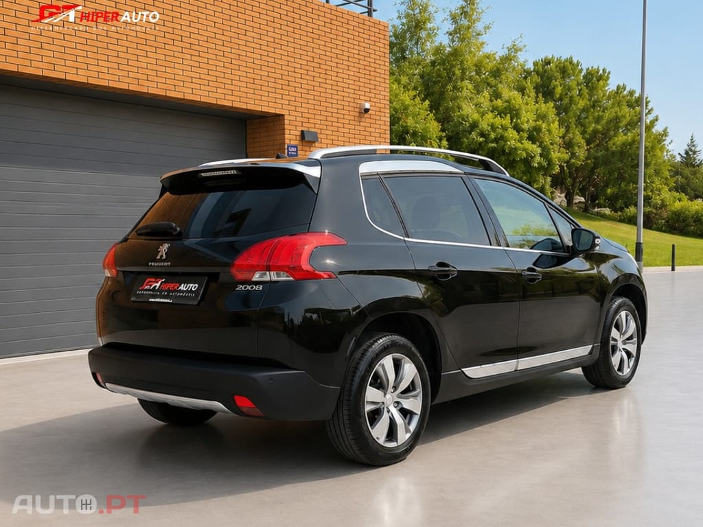 Peugeot 2008 1.2 PureTech Allure