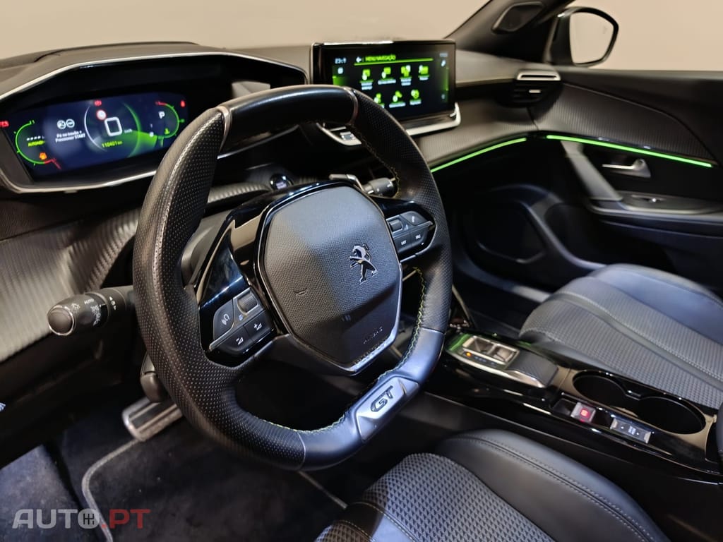 Peugeot 2008 1.5 BlueHDi GT EAT8