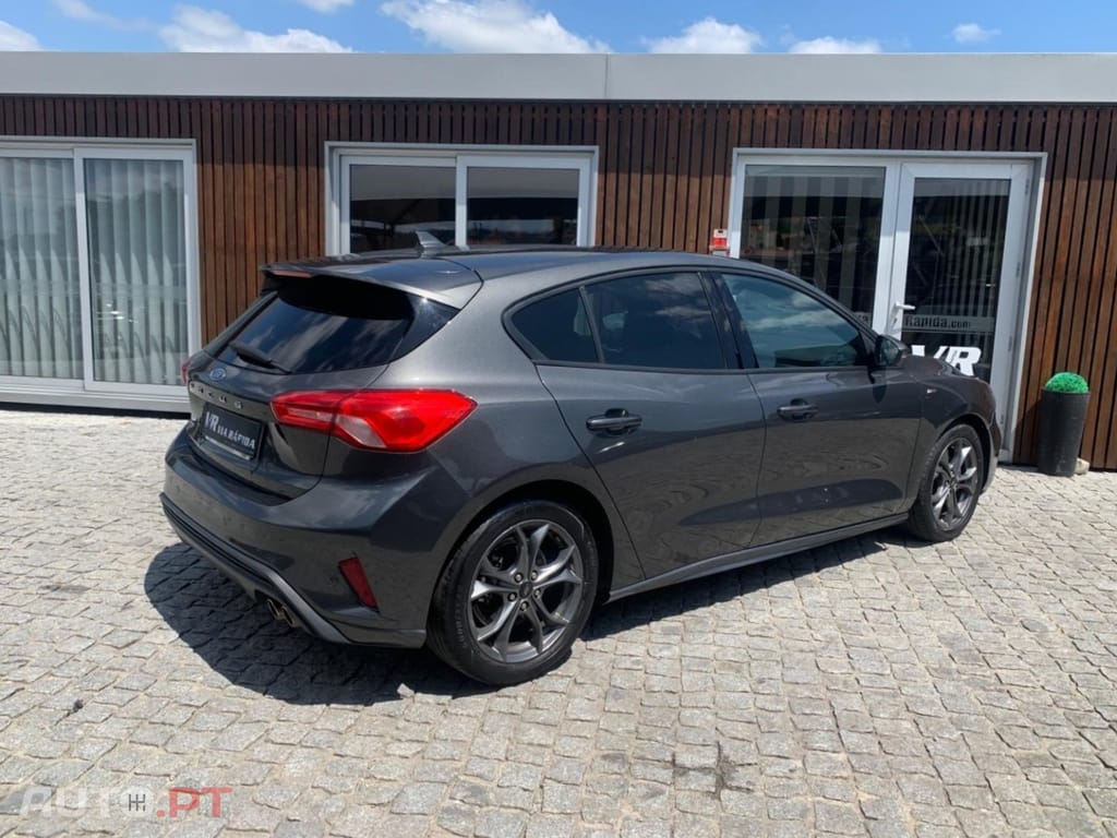 Ford Focus 1.5 TDCi EcoBlue ST-Line