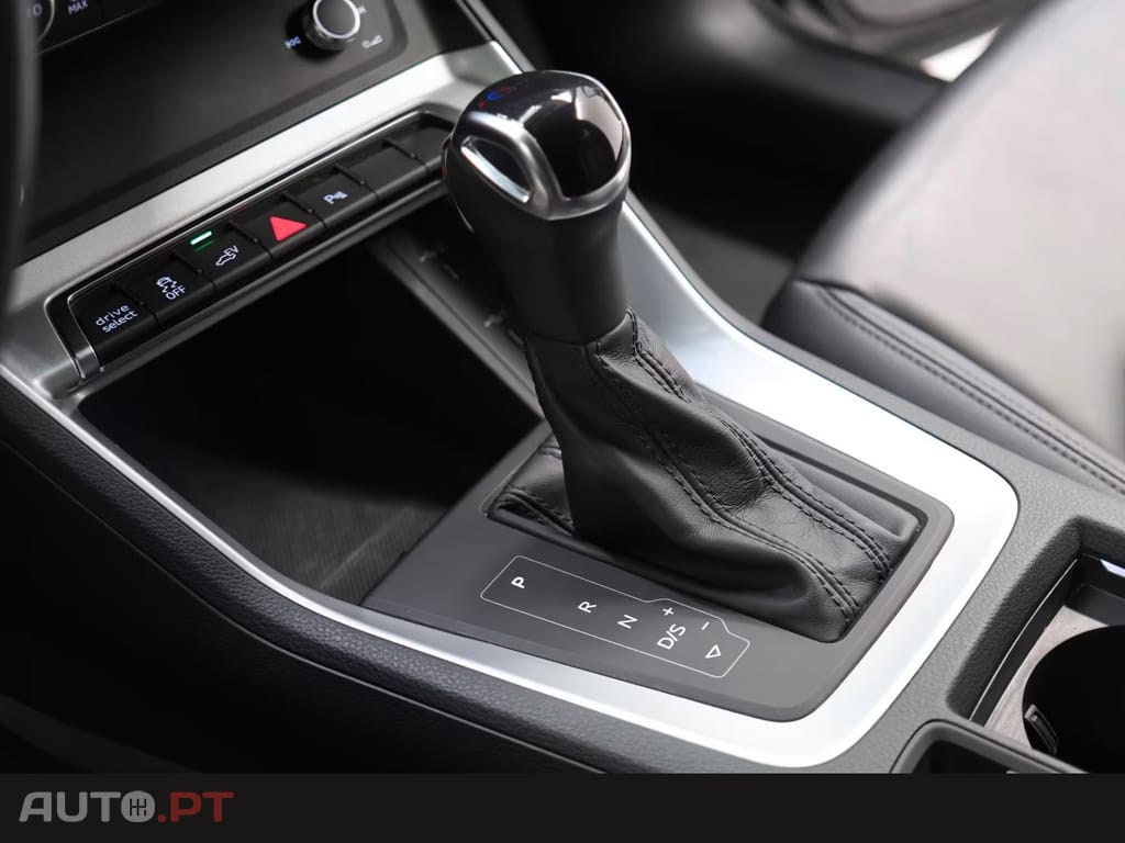 Audi Q3 45 TFSIe S line S tronic