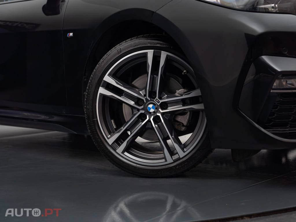 BMW 216 d Pack Desportivo M