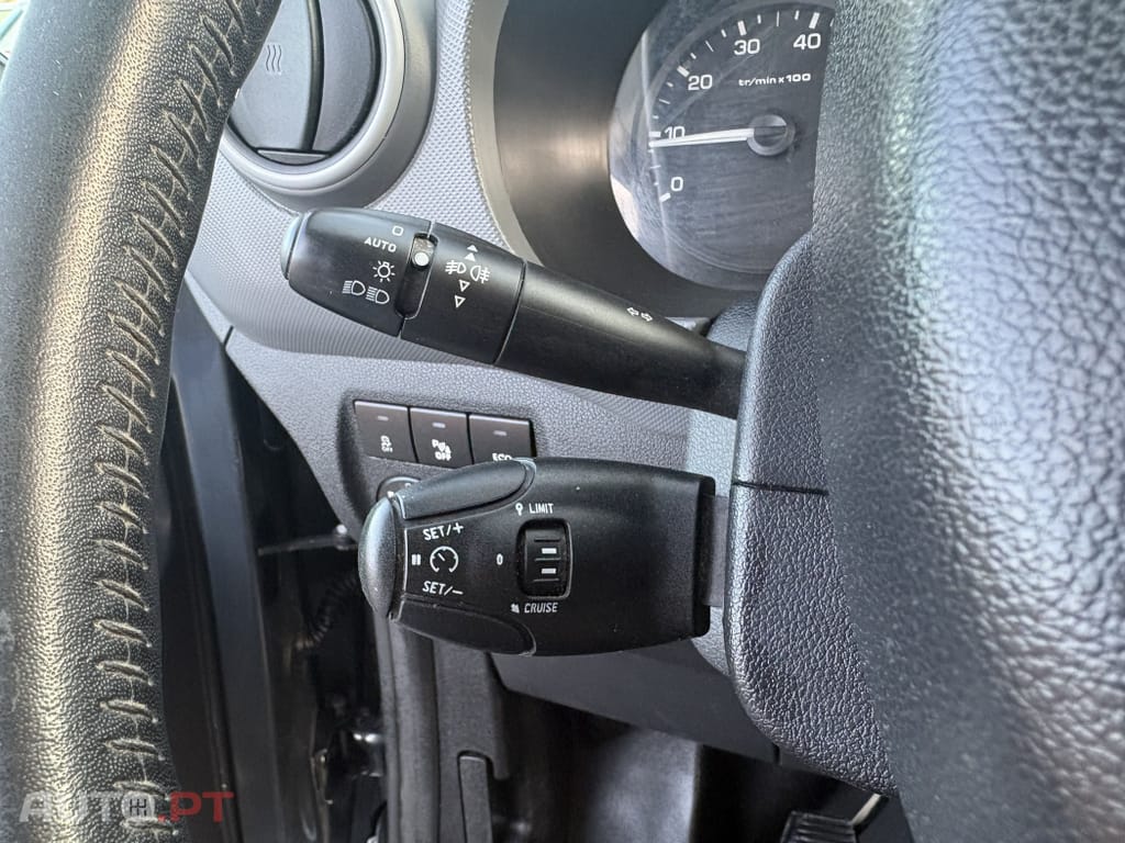 Peugeot Partner 1.6 BlueHDi L1 Premium 3L