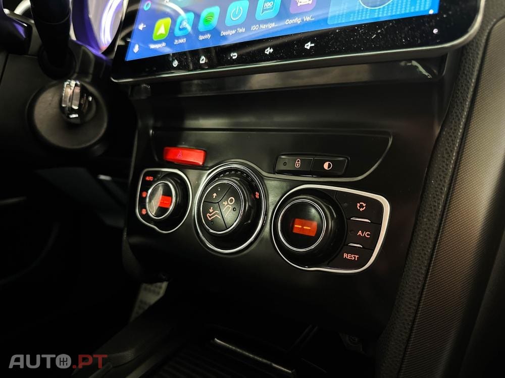 Citroen DS4 1.6 BlueHDi So Chic EAT6 J18