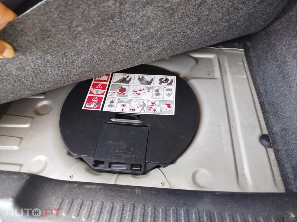 Renault Clio 1.2 16V Rip Curl