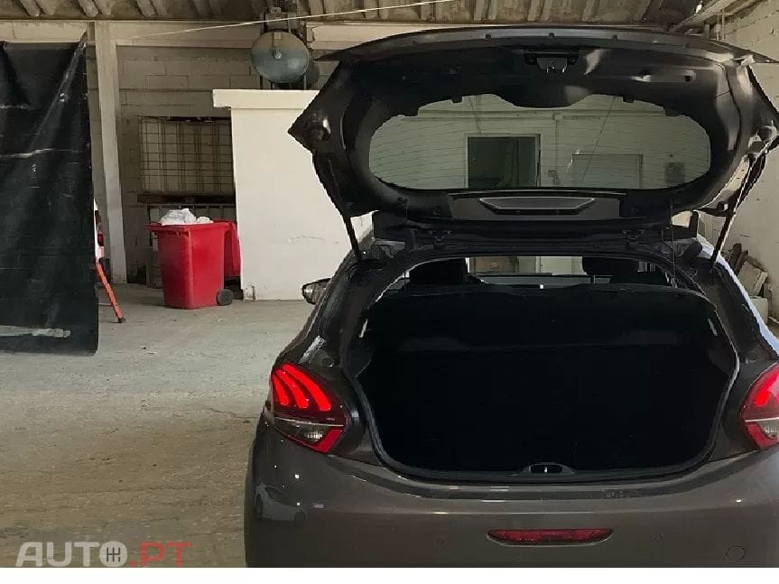 Peugeot 208 1.5 BlueHDi Signature