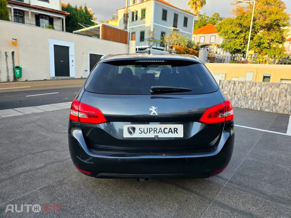 Peugeot 308 1.5 BlueHDi Style EAT8