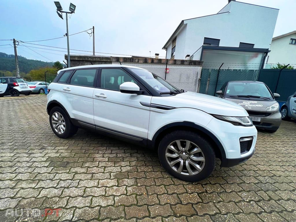 Land Rover Evoque D240 HSE