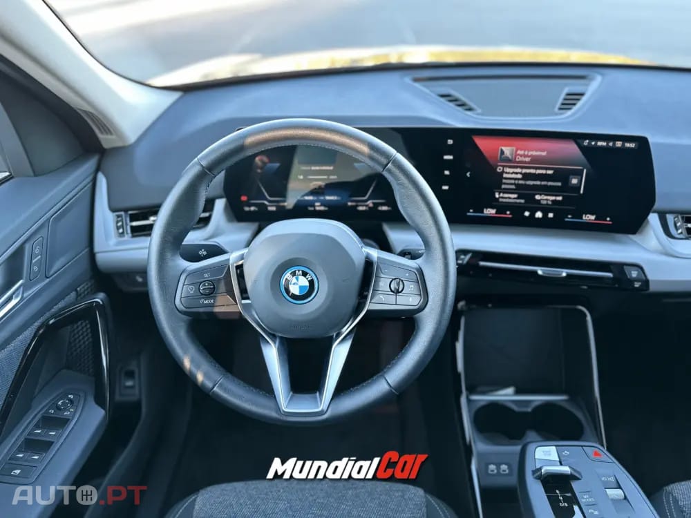 BMW iX2 eDrive20