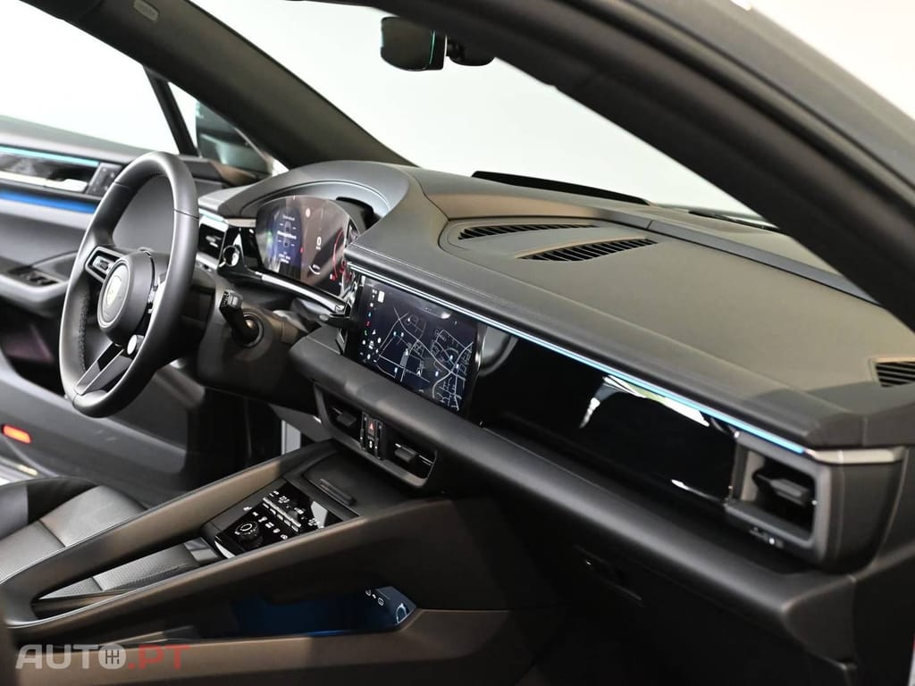 Porsche Macan 4