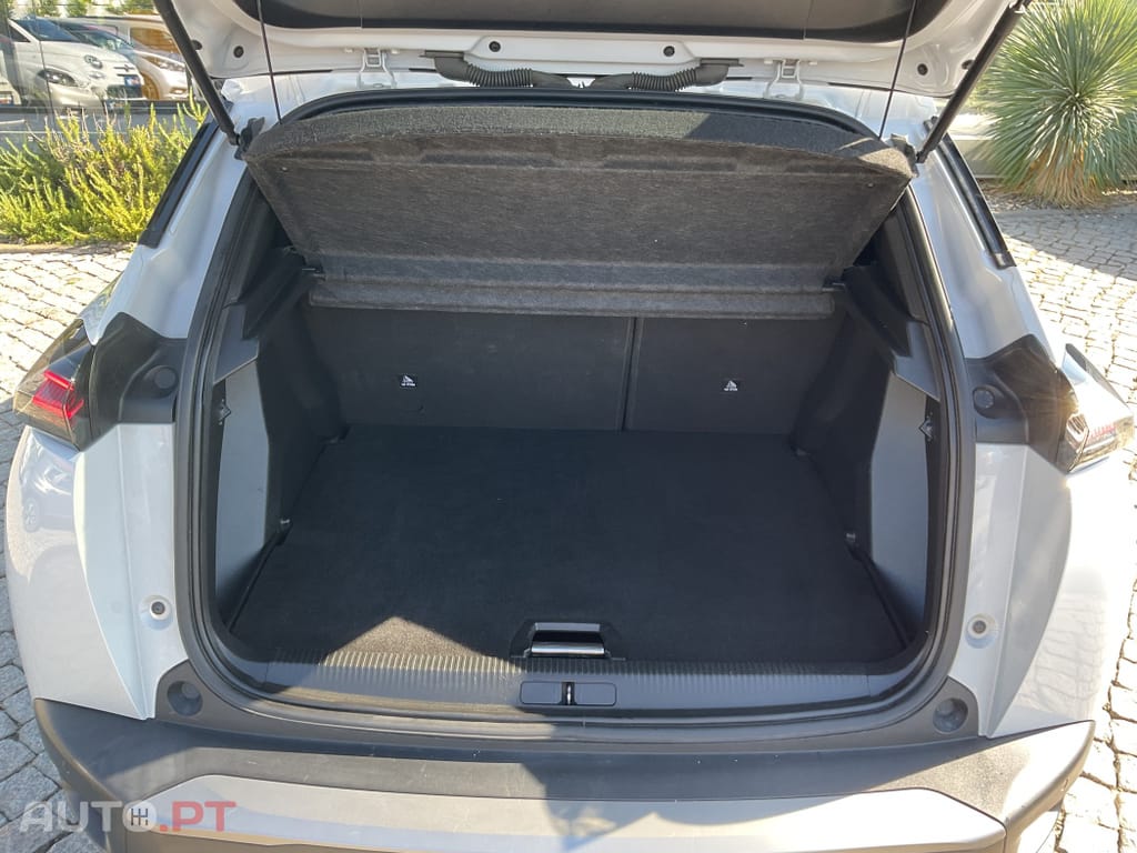 Peugeot 2008 1.2 PureTech Allure Pack
