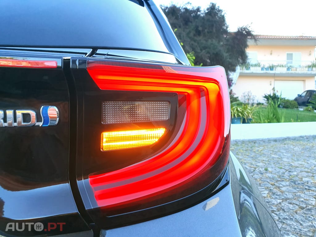 Toyota Yaris 1.5 VVT-i Hybrid Dynamic Force Luxury