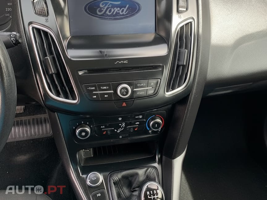 Ford Focus SW DYB