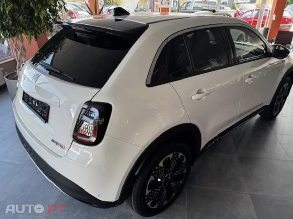Fiat 600 1.2 Hybrid La Prima