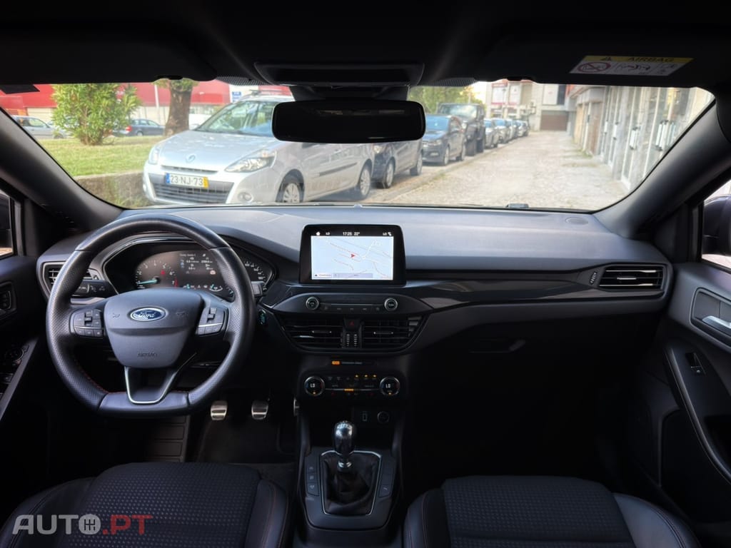 Ford Focus 1.0 EcoBoost ST-Line
