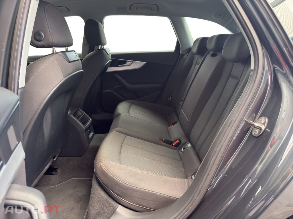Audi A4 Avant 2.0 TDI Business Line
