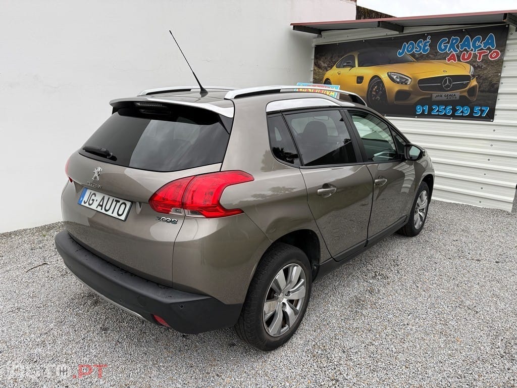 Peugeot 2008 1.2 PureTech Access