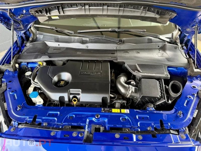 Jaguar E-Pace 2.0 i4D R-Dynamic S AWD Aut.