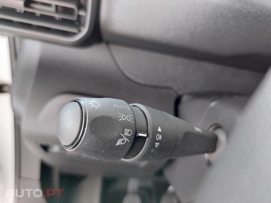 Peugeot Partner Pro Standard 1.5 BlueHDi 3 Lug.  -  IVA Dedutível