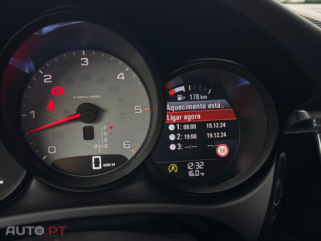 Porsche Macan S