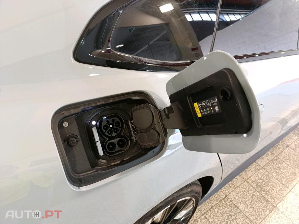 BMW i4 eDrive35 Edição Desportiva M