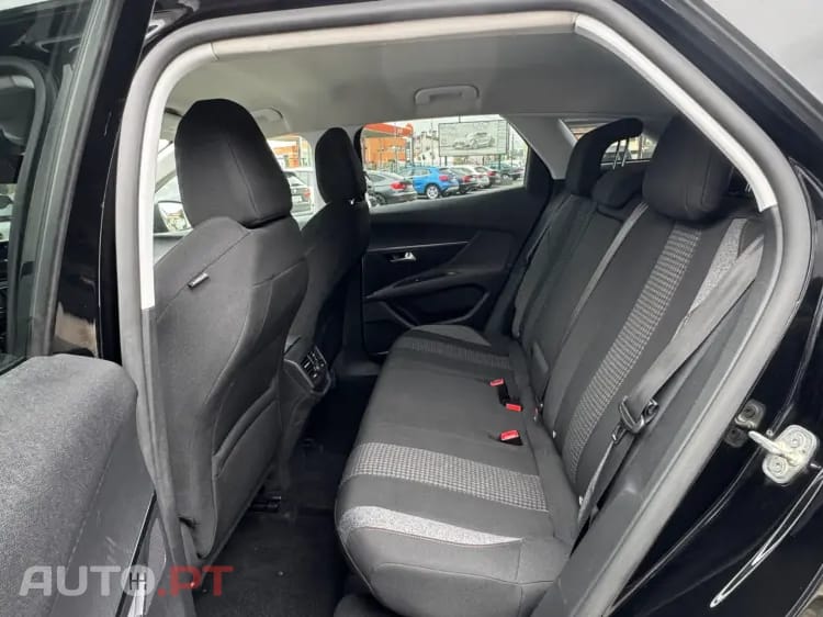 Peugeot 3008 1.5 BlueHDi Active Pack