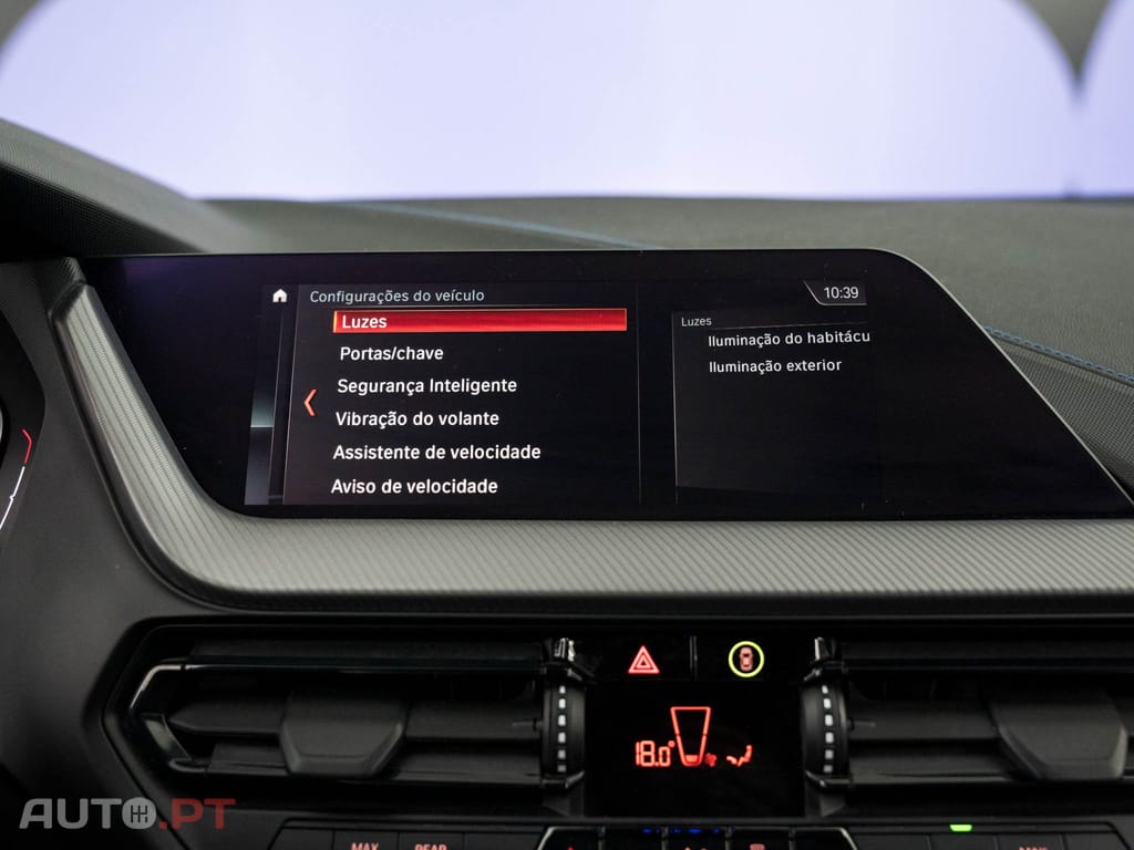 BMW 118 i Pack Desportivo M Auto